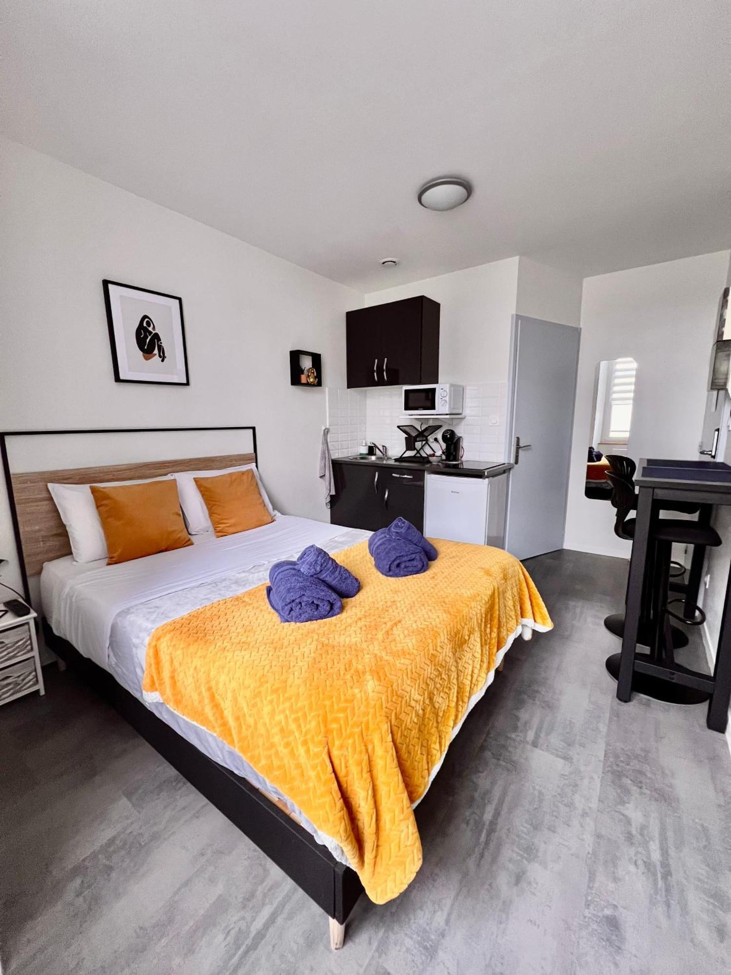 Apartament Lysbed - Desjardins Angers Zewnętrze zdjęcie